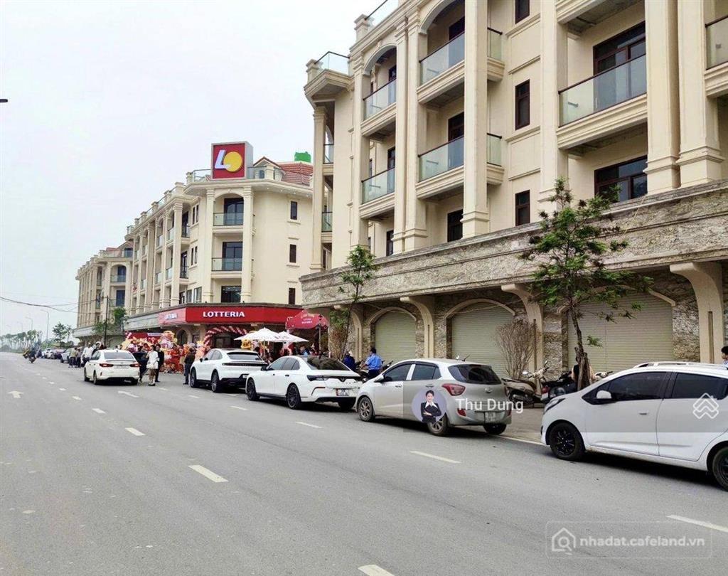Tôi cần bán liền kề sát góc 81,3m2 gần đối diện trường học tại him lam thường tín 1, dễ kinh doanh