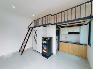 Cho thuê duplex ban công mới 100% ngay nguyễn tri phương quận 10  đi bộ qua ueh cơ sở b