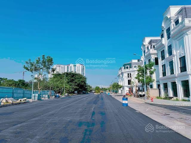 Cần bán biệt thự flc premier parc, vị trí đẹp, view quảng trường,  0979 008 ***