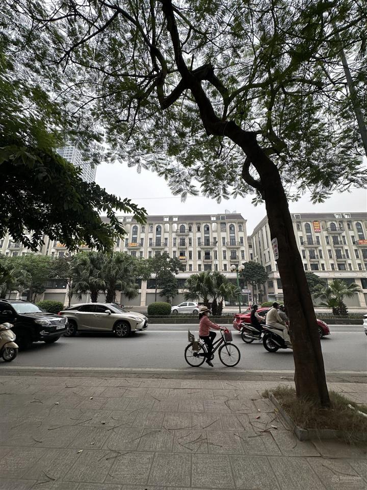 Shophouse him lam vạn phúc mặt đường tố hữu giá tốt cần bán,  0979 008 ***