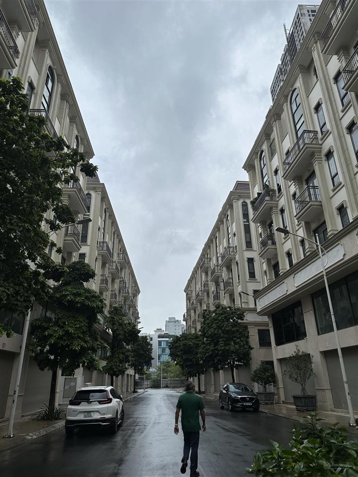 Shophouse him lam vạn phúc mặt đường tố hữu giá tốt cần bán,  0979 008 ***
