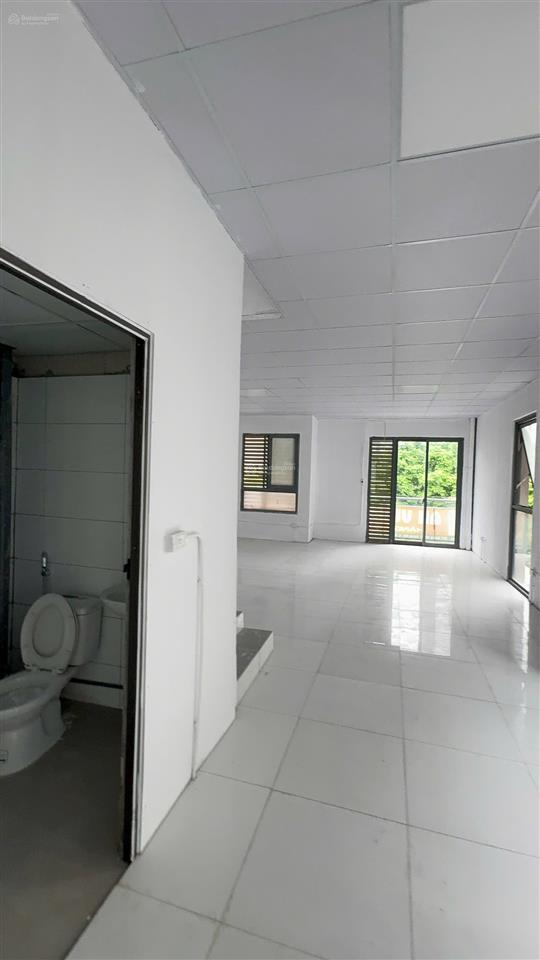 Cho thuê căn góc mặt trục chính khu đô thị mới nghĩa đô, vị trí siêu đẹp, giá 85tr/tháng