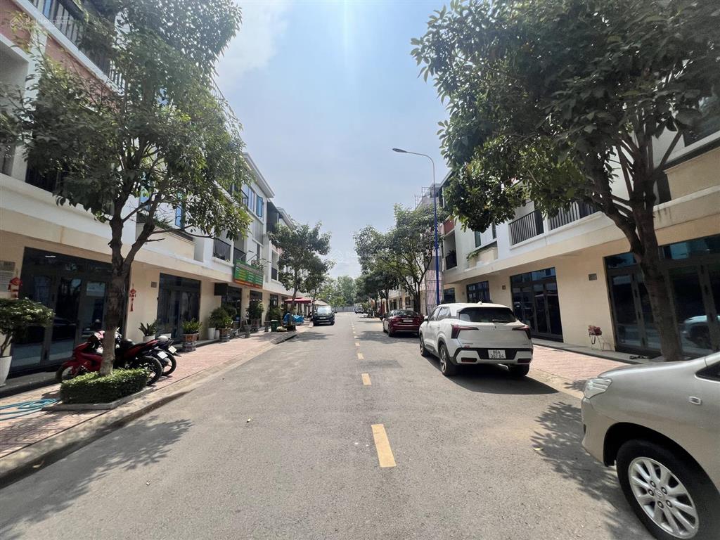Nhà phố lavela garden hàng cđt giá tốt chỉ 3 tỷ/căn sổ sẵn công chứng ngay