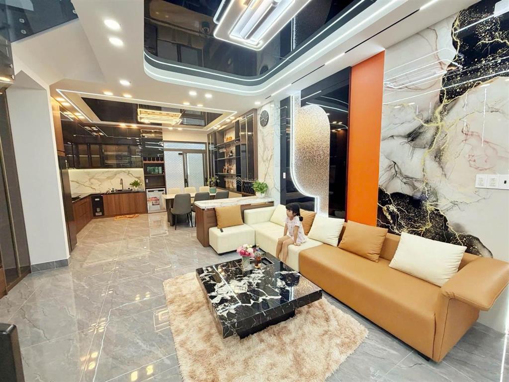 Bán nhà mặt tiền 4 tầng  ngang 5m  đậu oto bên trong  liền kề quận 7  sổ hồng riêng chỉ 9.x tỷ