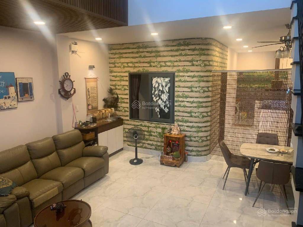 Bán nhà hẻm xe hơi  diện tích 81.5m2  đường lê văn lương  chỉ nhỉnh 5 tỷ  nhà bè