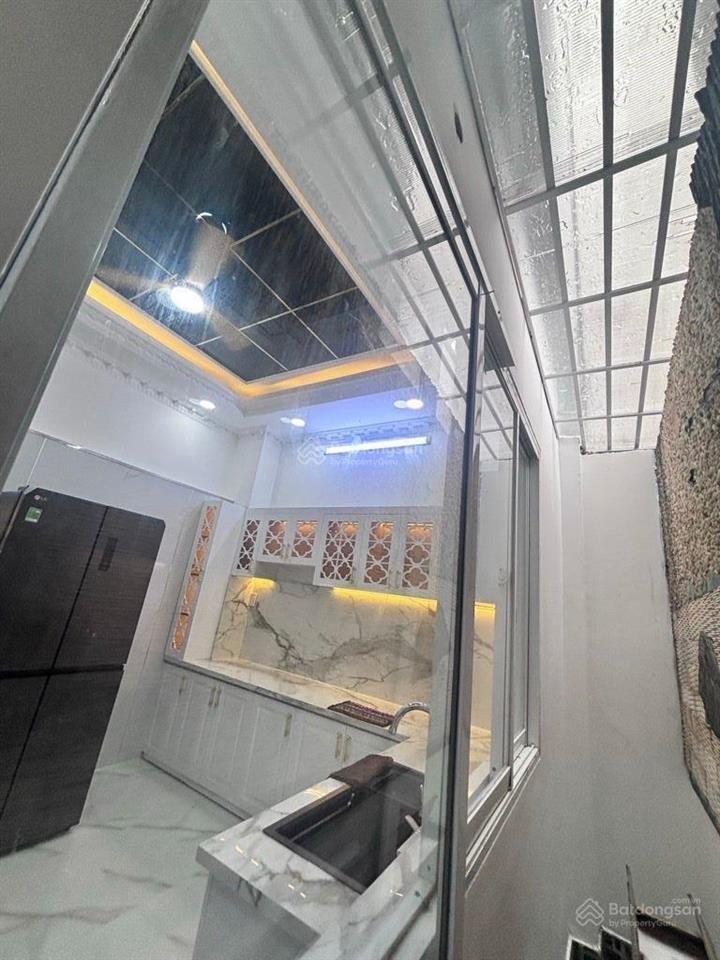 Bán nhà đẹp  mặt tiền kinh doanh  đường huỳnh tấn phát  hẻm xe hơi giá chỉ 7.x tỷ  sát quận 7
