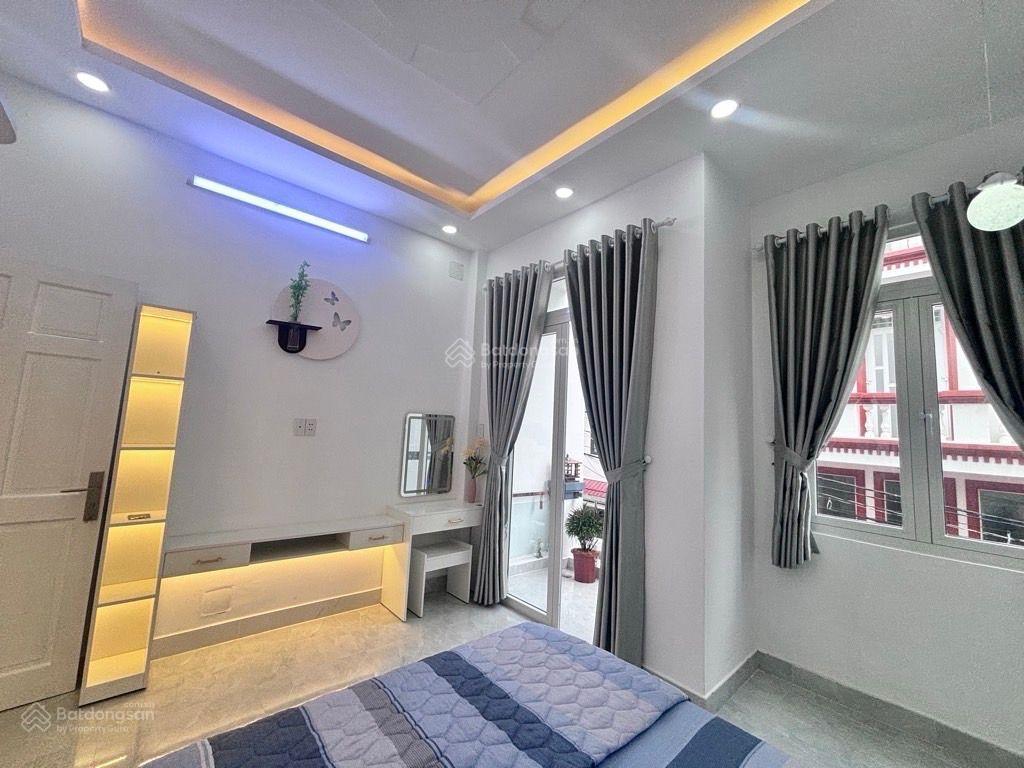 Bán nhà đẹp  mặt tiền kinh doanh  đường huỳnh tấn phát  hẻm xe hơi giá chỉ 7.x tỷ  sát quận 7
