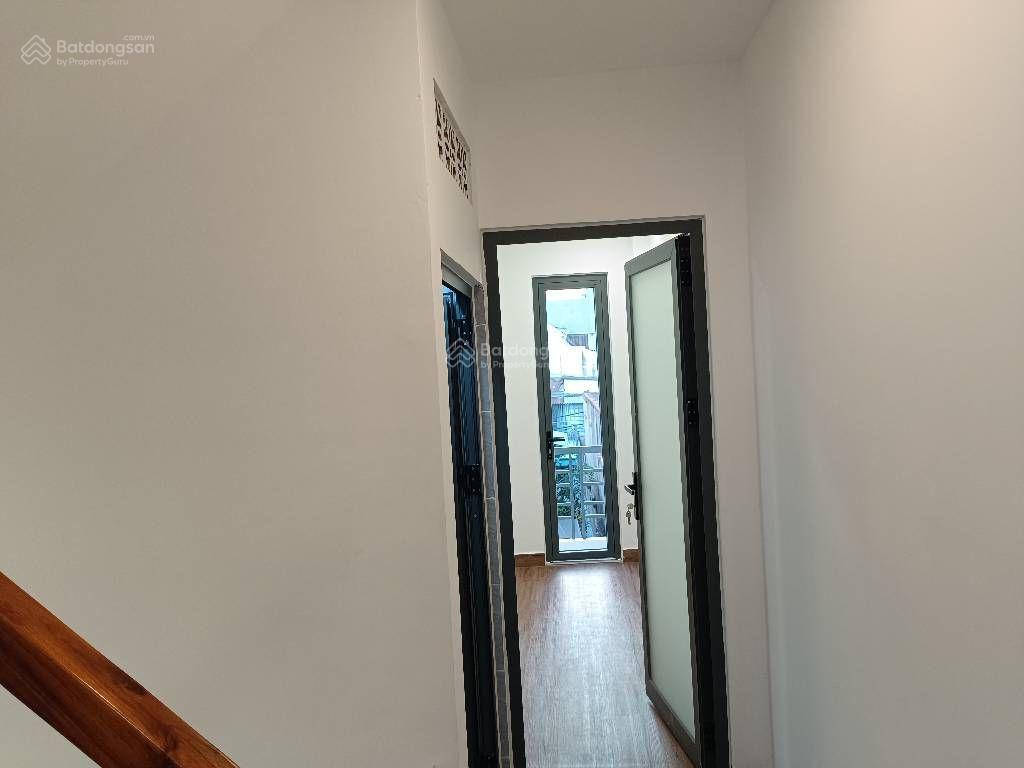 Bán nhà mới  4 tầng  quận 7  giá chỉ 5.x tỷ  đường võ thị nhờ