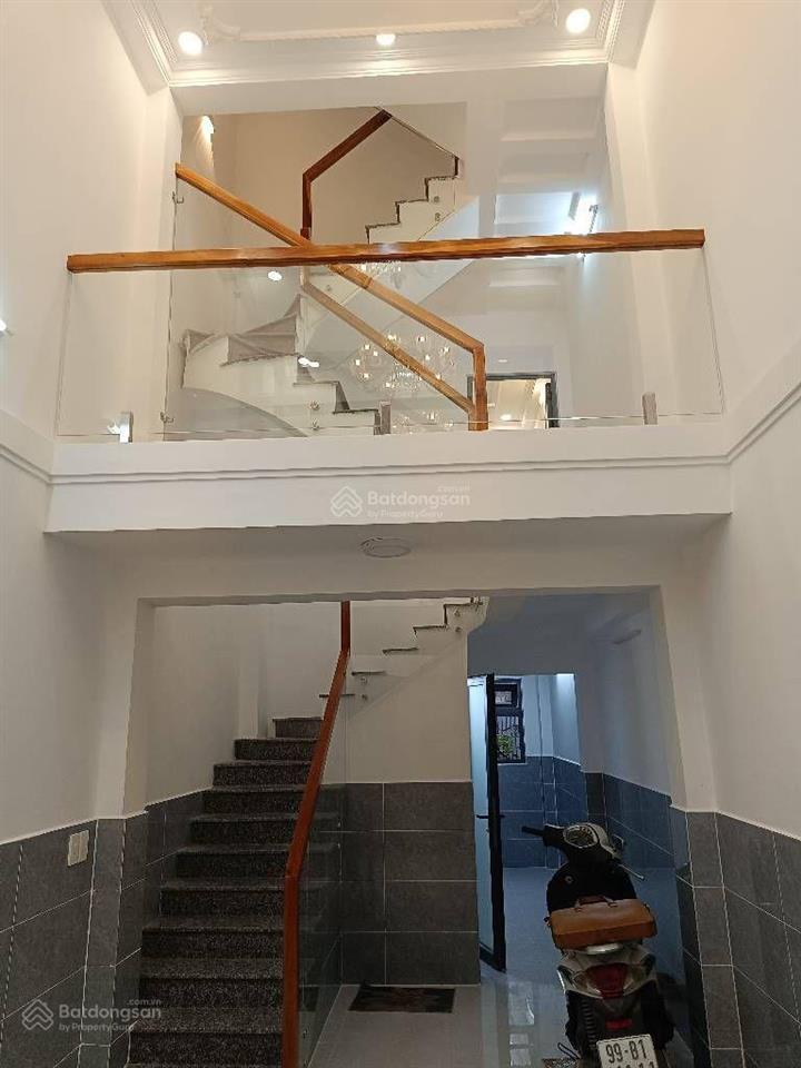 Bán nhà mới  4 tầng  quận 7  giá chỉ 5.x tỷ  đường võ thị nhờ