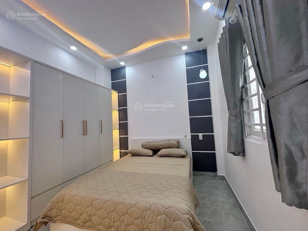 Bán nhà đẹp  mặt tiền kinh doanh  đường huỳnh tấn phát  hẻm xe hơi giá chỉ 7.x tỷ  sát quận 7
