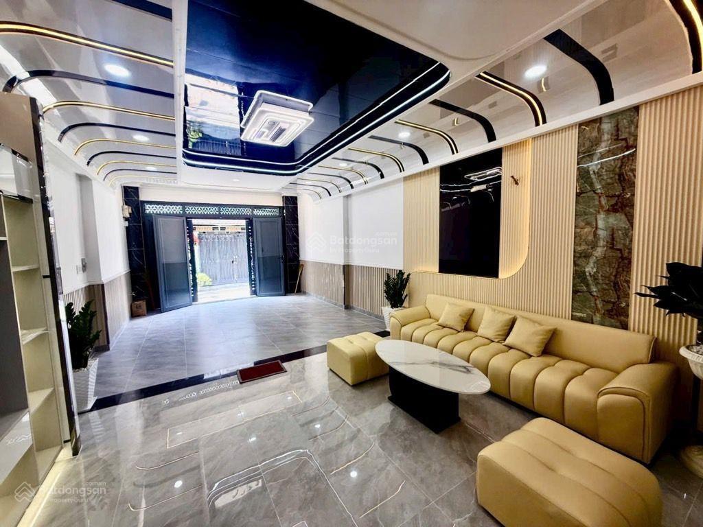 Bán nhà mới  huỳnh tấn phát  3 tầng 4 pn  xe hơi nằm nhà  kề quận 7  giá chỉ nhỉnh 7 tỏi