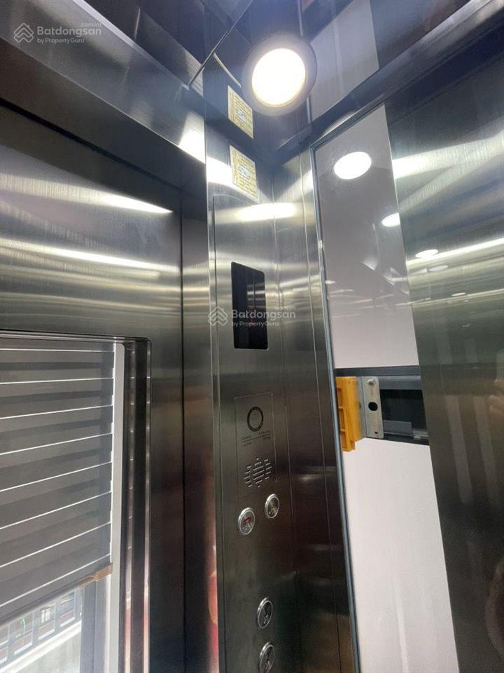 Bán nhà phố hẻm ô tô  huỳnh tấn phát  quận 7  có thang máy  chỉ 8.x tỷ  thu nhập 30tr/tháng