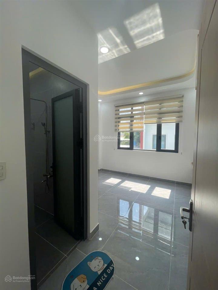 Bình tân giáp tân phú nhà xây mới đẹp 100% 4 tầng hẻm xe tải 6m dt 55m2 , ngang 8m nở hậu