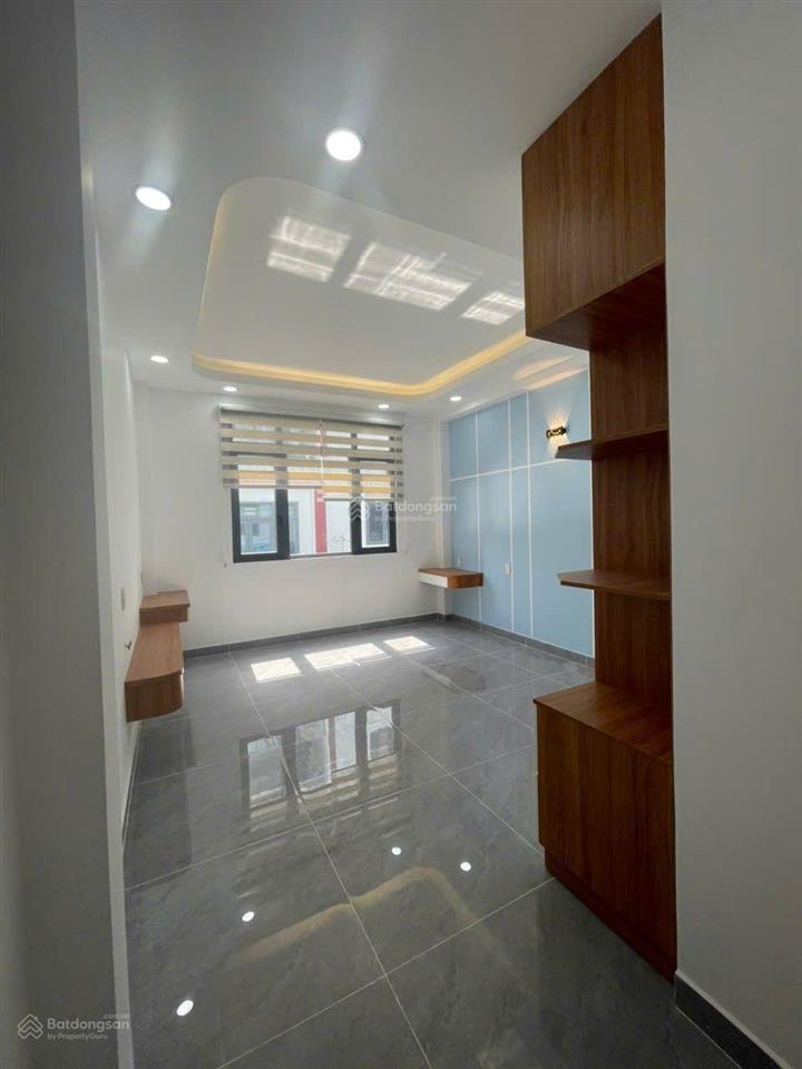Bình tân giáp tân phú nhà xây mới đẹp 100% 4 tầng hẻm xe tải 6m dt 55m2 , ngang 8m nở hậu