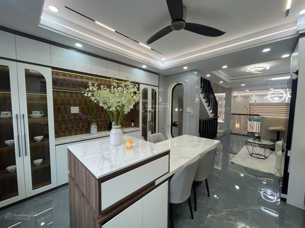 Nhà 5 tầng  dt57m  nhỉnh 6 tỷ  ngã tư gò mây khu phân lô cao cấp  thiết kế nội thất cao cấp