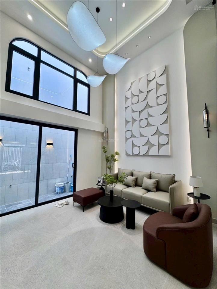 5 tầng  full nội thất  ngay mã lò cuối tên lửa  ngang 4,5x14  nhỉnh 6 tỷ thương lượng