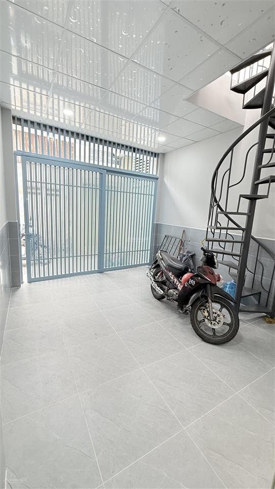 Lê văn sỹ diện tích 80m2 có 6 phòng vừa ở vừa cho thuê