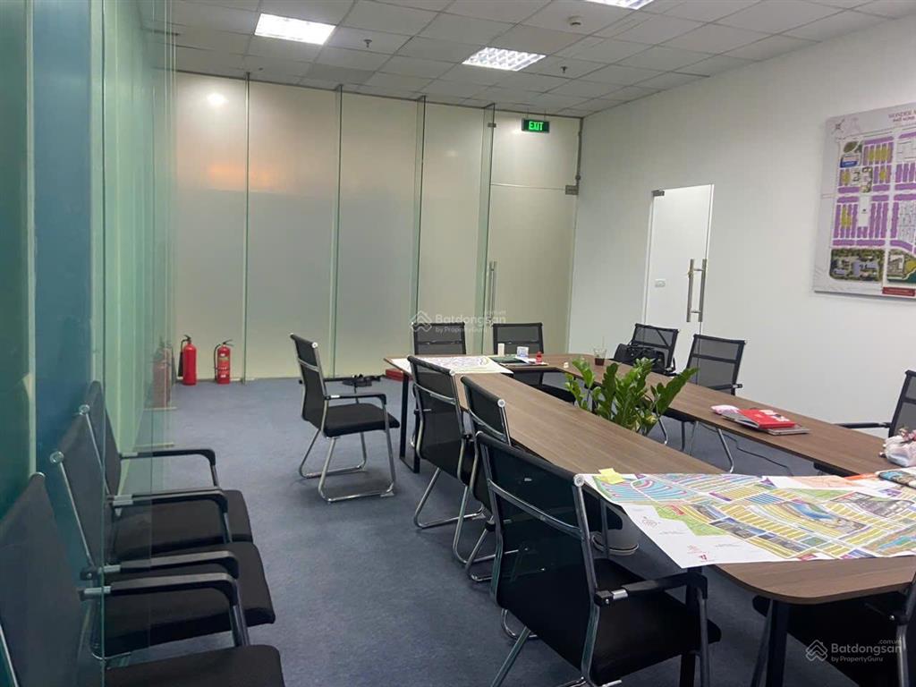 Cho thuê văn phòng tầng 1 tòa vinata tower 289a khuất duy tiến  122m2
