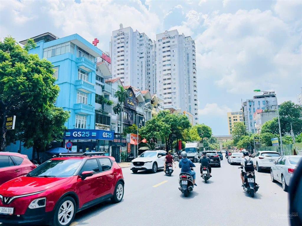 Chính chủ bán chung cư ct1 ngô thì nhậm, hà đông, 2 phòng ngủ full nội thất, chỉ hơn 4 tỷ.