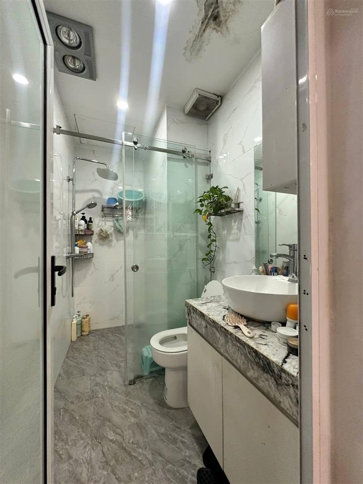 Chính chủ bán chung cư ct1 ngô thì nhậm, hà đông, 2 phòng ngủ full nội thất, chỉ hơn 4 tỷ.