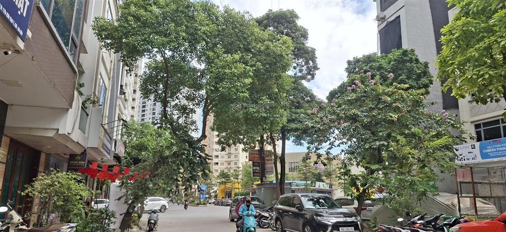 Giảm chào 1 tỷ bán nhà kđt văn khê, hà đông, 50m2, 5 tầng, nhà đẹp ở ngay, giá 14.2 ty