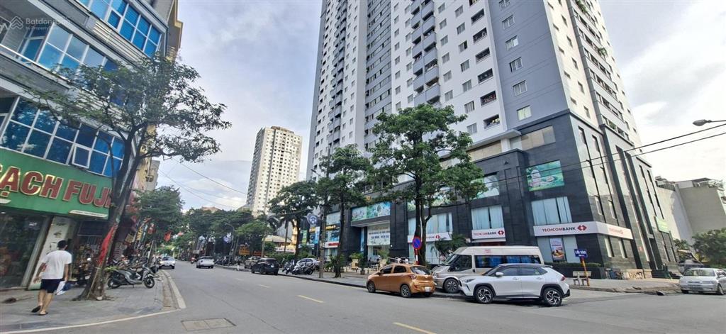 Hạ chào 1 tỷ, bán đấu giá ngô thì nhậm, hà đông, đường trước nhà 12m, vỉa hè rộng 3m, giá hơn 14 tỷ