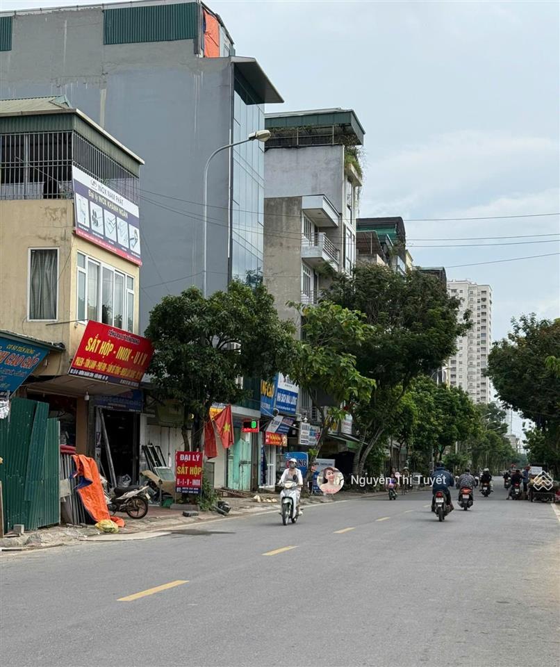 Bán đất đấu giá mậu lương, vỉa hè rộng 5m trước nhà 13m, ôtô tránh, 60m, kinh doanh, giá hơn 12 tỷ