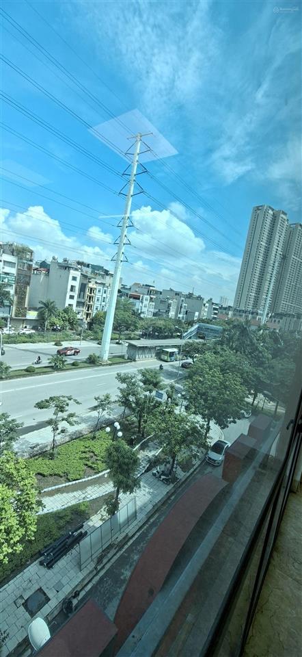 Chính chủ cho thuê tòa nhà văn phòng 7 tầng thang máy thông sàn, mặt phố lê trọng tấn, giá 30 triệu