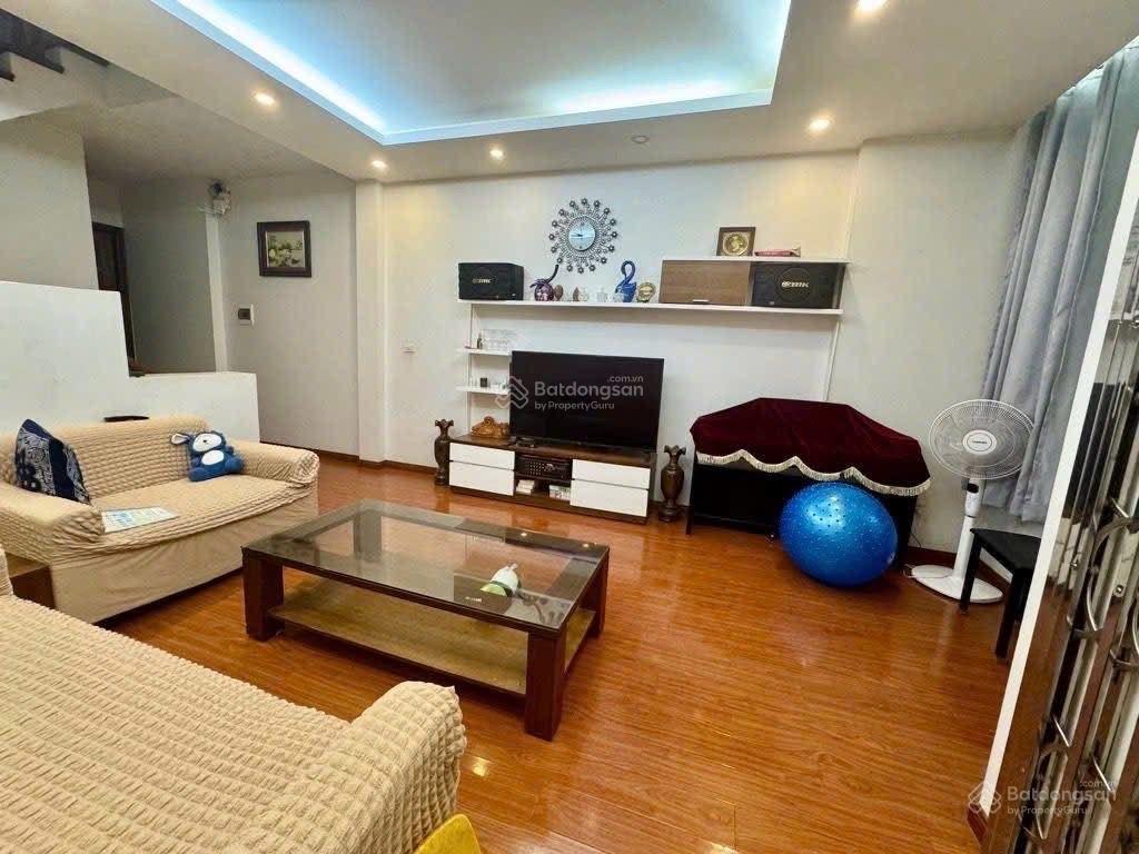 Bán nhà liền kề kđt xa la, hà đông, 6 tầng x mt5m, dân xây chắc chắn, lòng đường 12m, giá hơn 13 tỷ