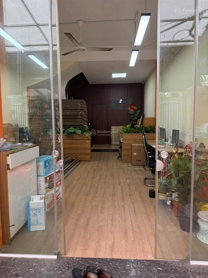Chính chủ cần cho thuê liền kề kđt văn khê, trục chính đường đôi 32m, dt83m2 x 5 tầng, giá 25 triệu