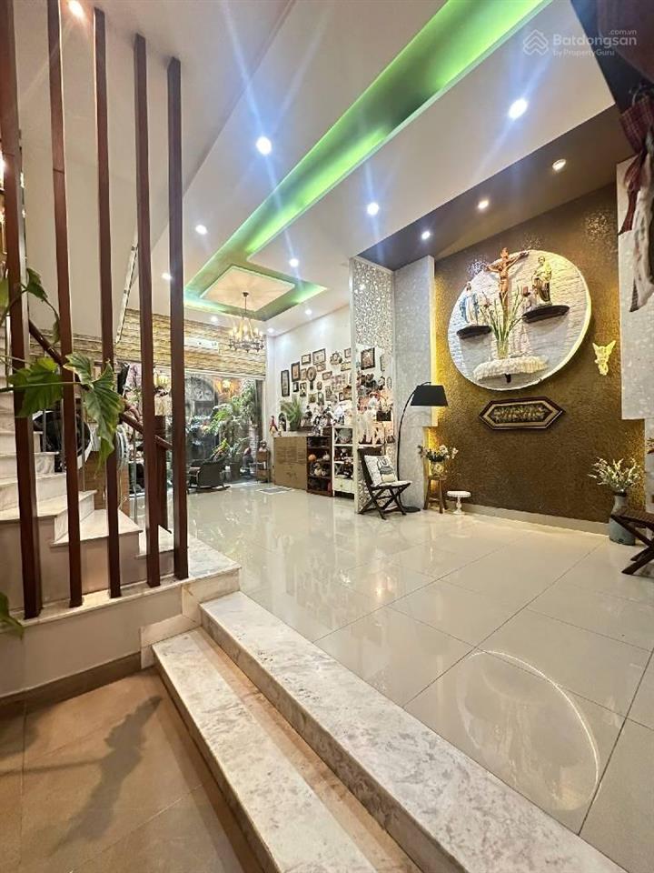 Giảm kịch kim 3 tỷ  biệt thự mt nguyễn hữu cầu  hóc môn  4 tầng  120m2  giá còn 15 tỷ