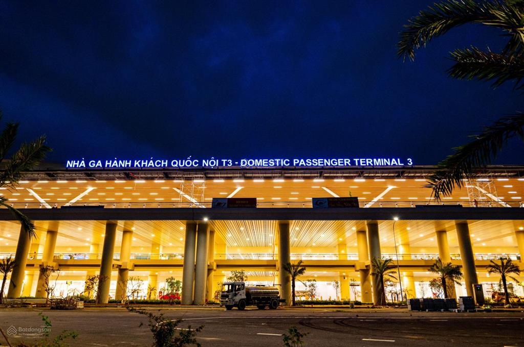 Ngay cửa ngõ nhà ga t3  mt hoàng hoa thám  tân bình  58m2  giá 17,9 tỷ