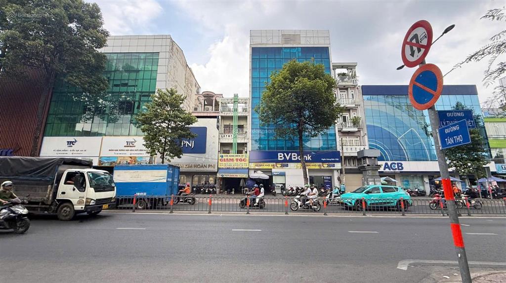 Nhà mặt tiền chợ vải tân bình  gần đường lý thường kiệt  56m2  5 tầng  giá 17,5 tỷ