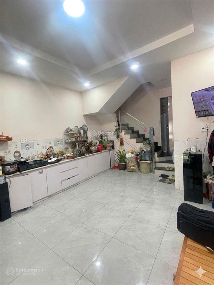 Giảm 300tr  mt kinh doanh 3 tầng nguyễn văn quá q12 63m2  11,7t