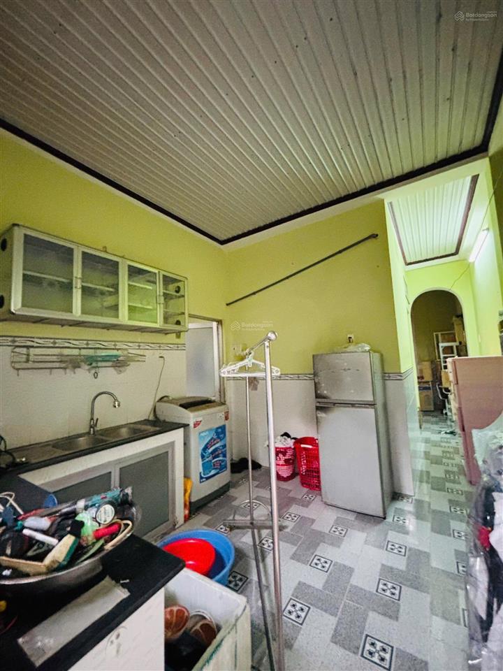 Thật sự tôi nể chủ nhà này luôn. bán nhà 2mt lý thường kiệt  hóc môn 163m2 mà rẻ quá  còn 7,8 tỷ
