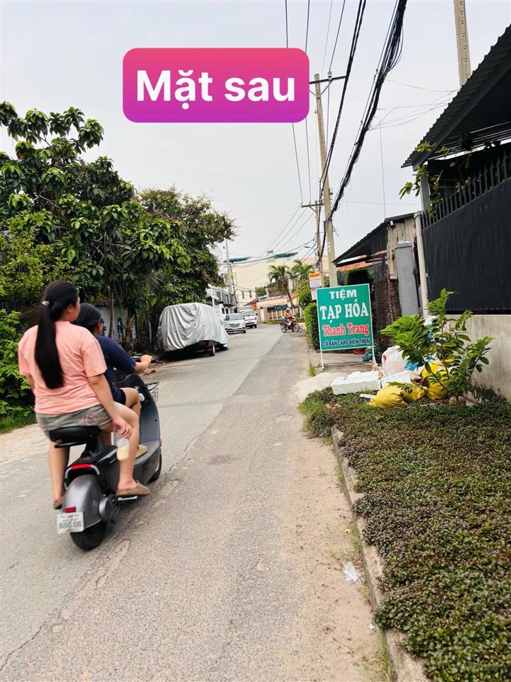 Thật sự tôi nể chủ nhà này luôn. bán nhà 2mt lý thường kiệt  hóc môn 163m2 mà rẻ quá  còn 7,8 tỷ