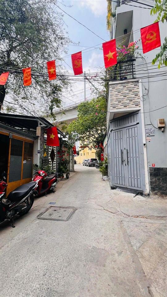 Kế bên landmark 81  hxm điện biên phủ, bình thạnh  75m²  giá 7.2 tỷ