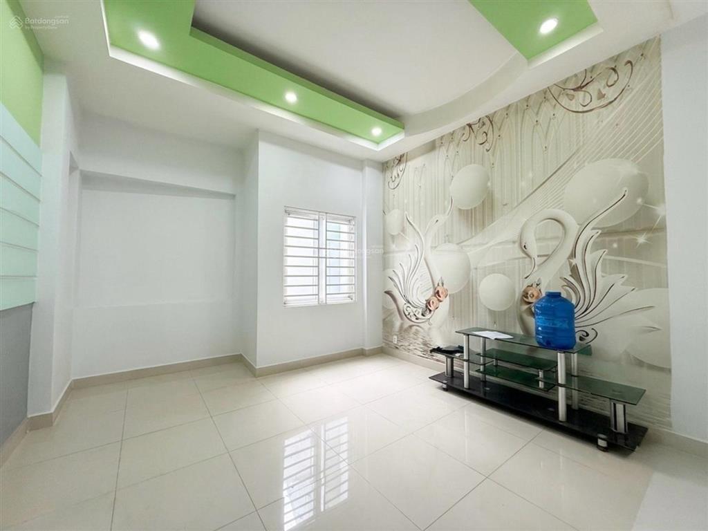Cực phẩm 4 tầng đối diện hiệp thành city hẻm 6m xe hơi tránh nhau chỉ 5,7 tỷ