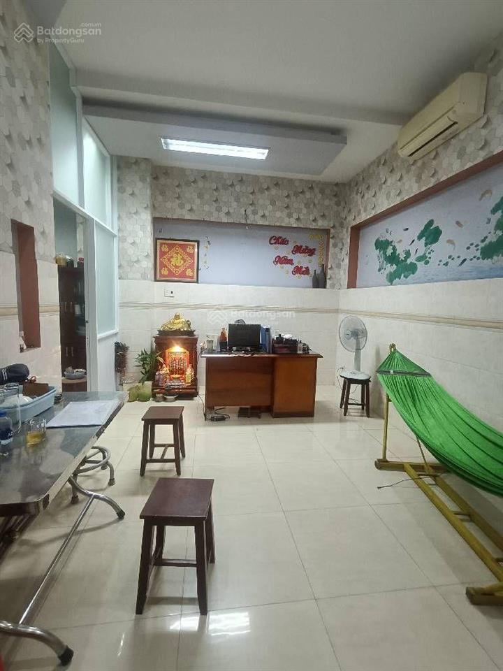 Giảm 100tr nhà góc 2 mặt tiền đỗ hành q12  88m² 4 tầng  còn 8,7 tỷ.
