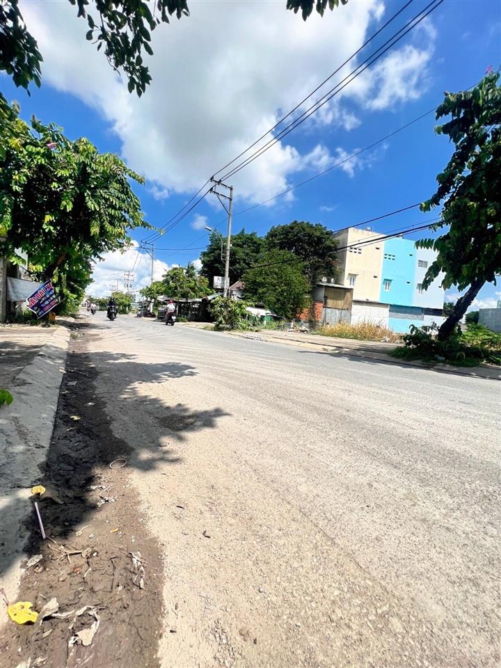 Lô đất lớn mặt tiền  nguyễn thị thử  gần 4000m2  kế bên khu sinh thái rin rin park