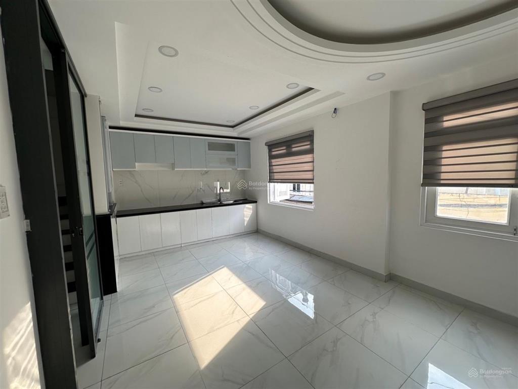 Nhà lô góc phạm văn chiêu  gò vấp  hẻm xe tải  5 tầng full nội thất  giá 8.7 tỷ