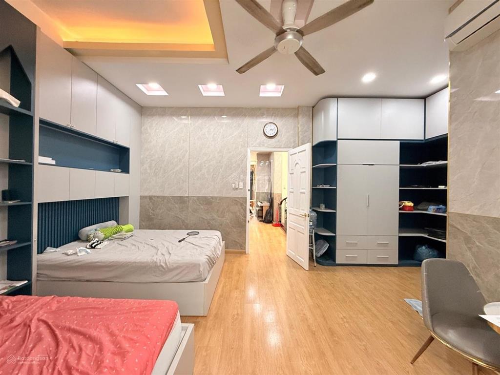 Hàng hiếm khu k82  tô ký  4 tầng  133m2  ngang 6.5m  giá 13.5 tỷ