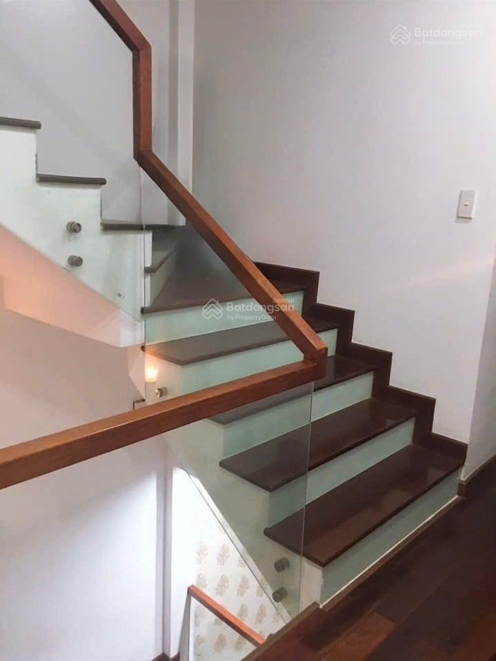 Chủ bán căn nhà tâm huyết nội thất siêu xịn xò  mỹ đa tây