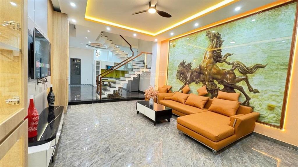 Bán nhà kiên cố đường huy cận,nhà đẹp tìm chủ