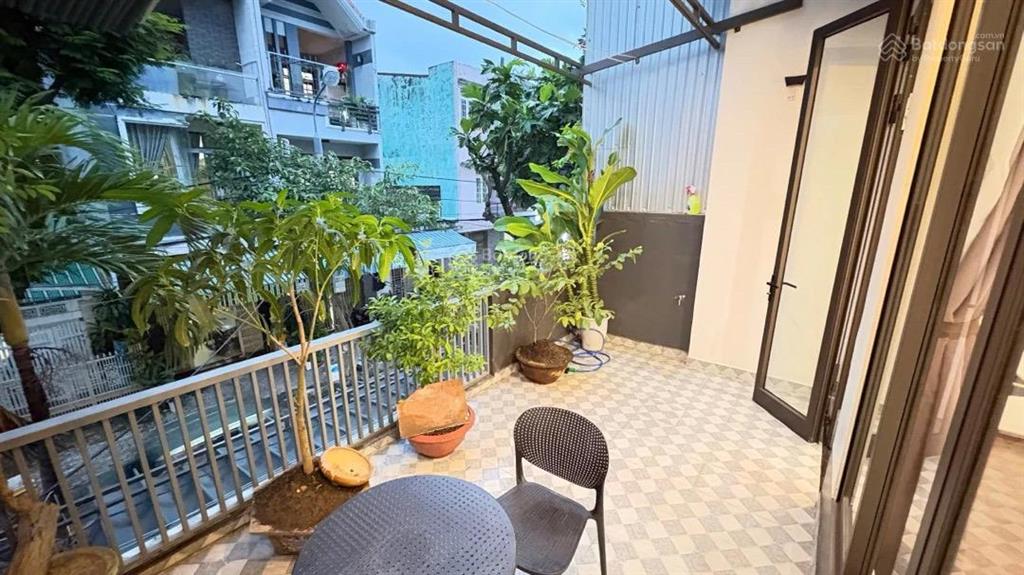 Bán nhà kiên cố đường huy cận,nhà đẹp tìm chủ