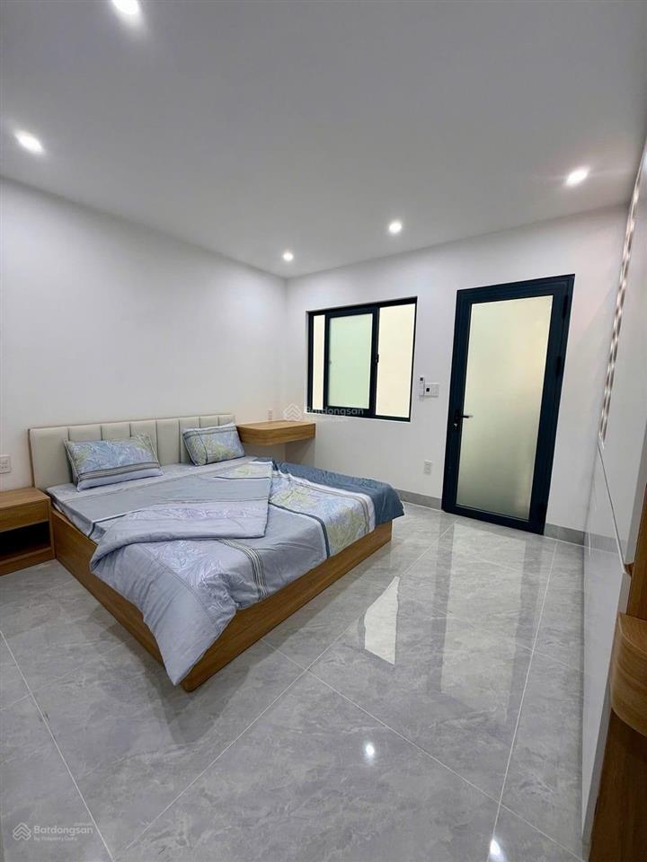 Nhà 3 tầng 5 phòng ngủ full nội thất cao cấp  nhà đẹp chờ chủ