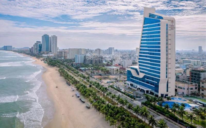 Bán đất tặng nhà cấp 4 đường điện biên phủ  ngang 7,2m sổ vuông vức đẹp dòng tiền 60tr/ tháng