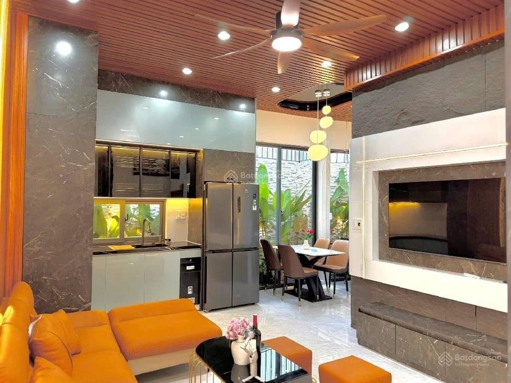 5,x tỷ  dòng tiền 24tr/tháng  kiệt 5m đường dũng sĩ thanh khê sát 2 trường đại học