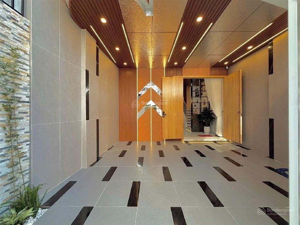 5,x tỷ  dòng tiền 24tr/tháng  kiệt 5m đường dũng sĩ thanh khê sát 2 trường đại học
