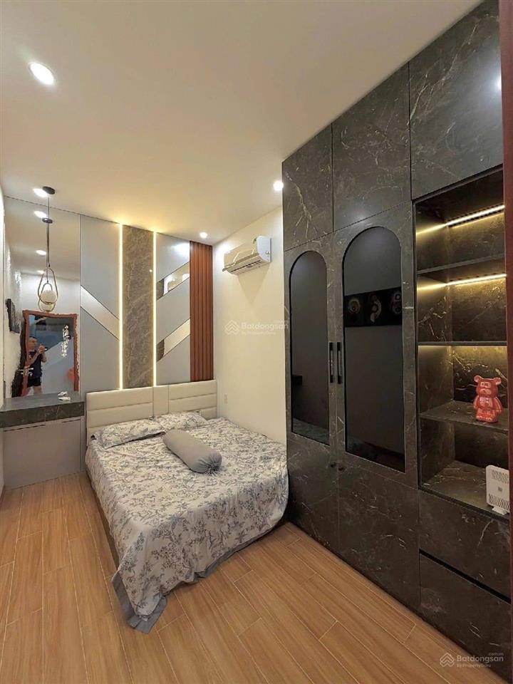 5,x tỷ  dòng tiền 24tr/tháng  kiệt 5m đường dũng sĩ thanh khê sát 2 trường đại học